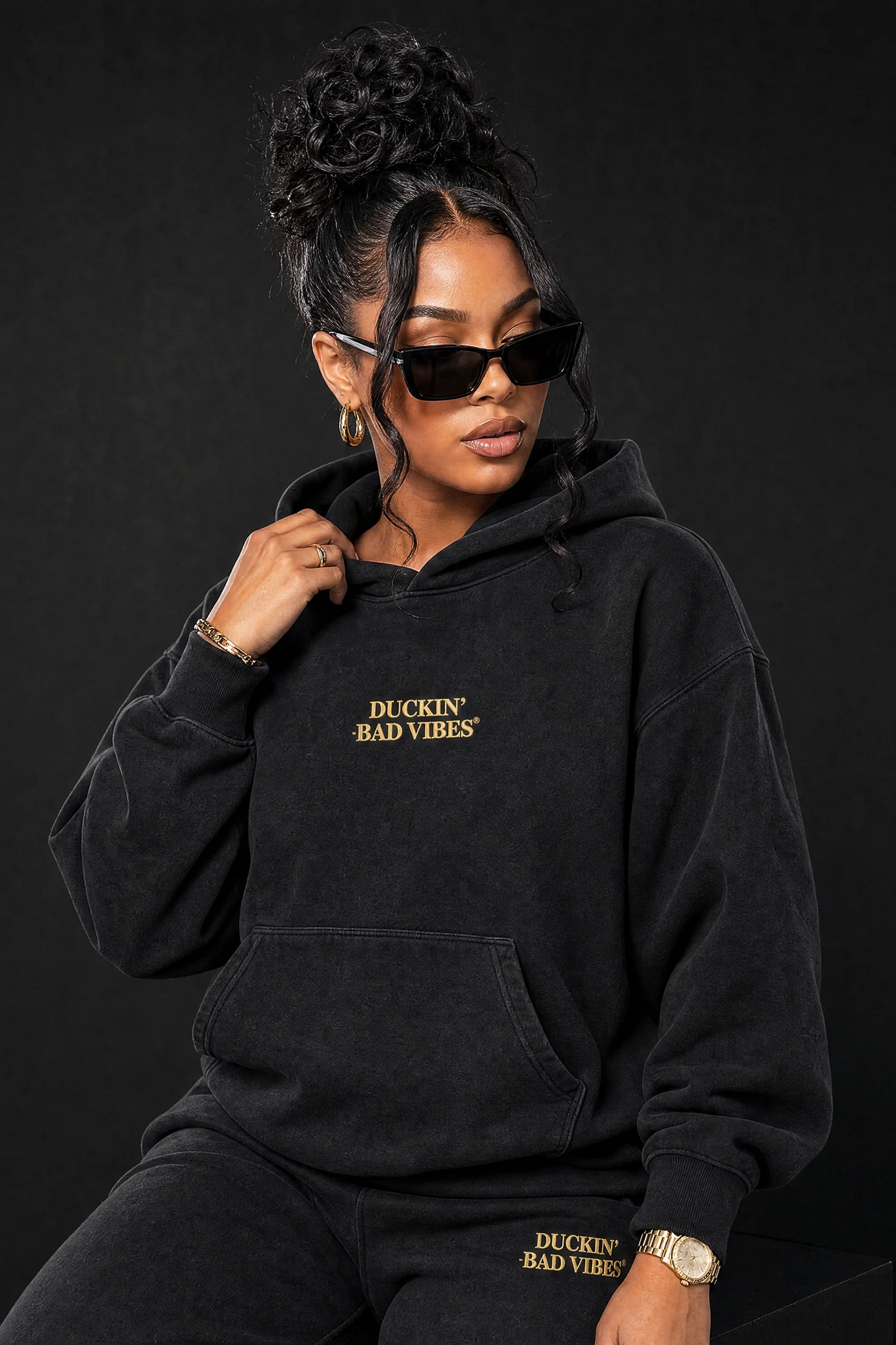 DUCKIN BAD VIBES CENTER LOGO   EMBROIDERED PREMIUM HOODIE (BLACK)
